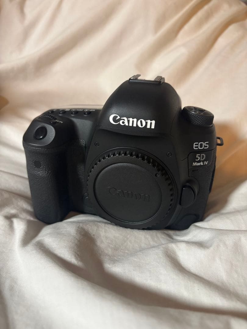 Canon デジタル一眼レフカメラ 「EOS 5D Mark IV