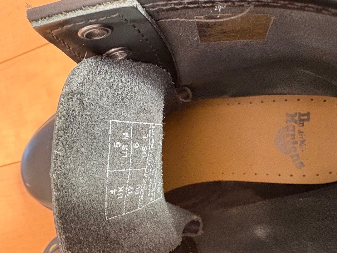 ドクターマーチン 8ホール