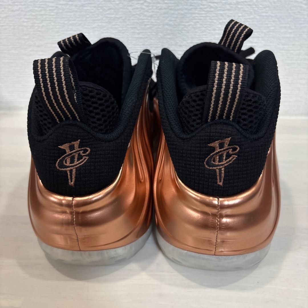 Nike Foamposite ブラック/ブロンズ 30.5センチ
