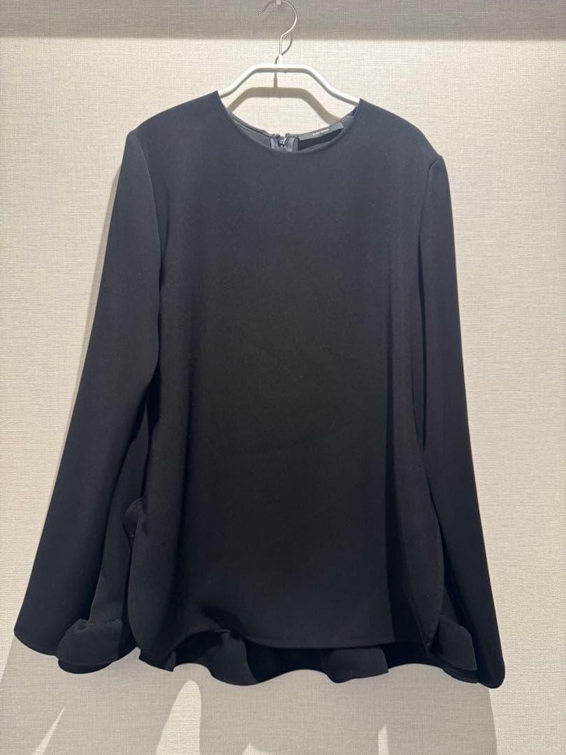 【最終値下げ】ヨーコチャン　ロングスリーブバックフリルブラウス　38