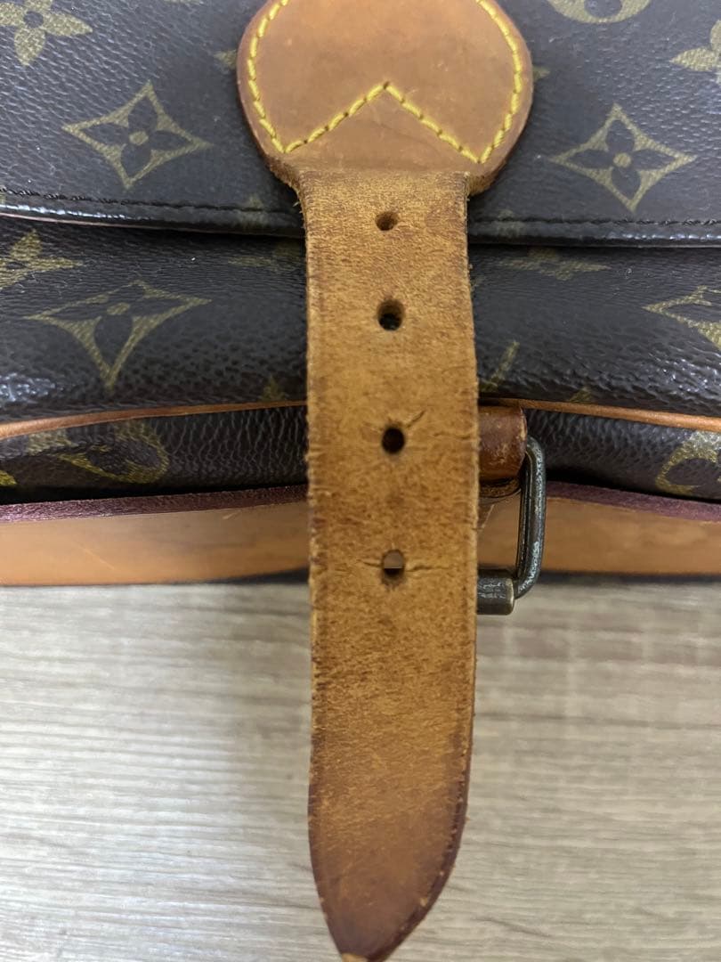 ルイヴィトン　ショルダーバッグ