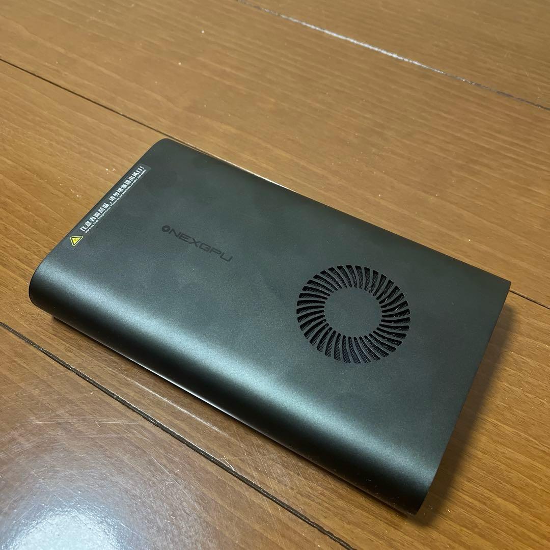 ONEXGPU eGPU ケース/OCuLinkケーブル付き