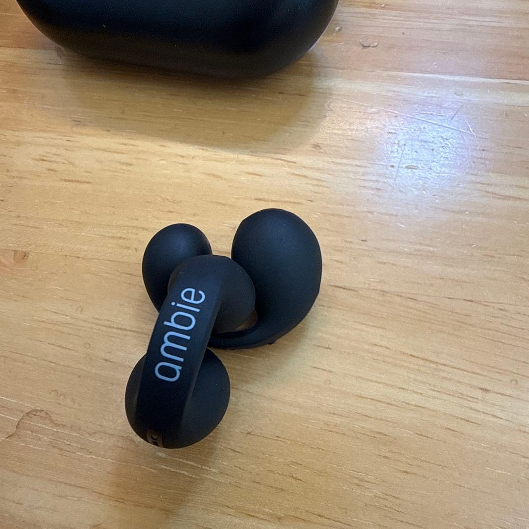 美品ambie AM-TW02 Black　アンビー　ワイヤレスイヤホン