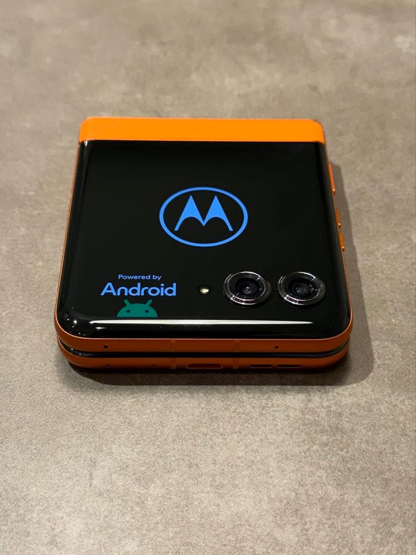 Motorola Razr 50 オッレンジ 512GB