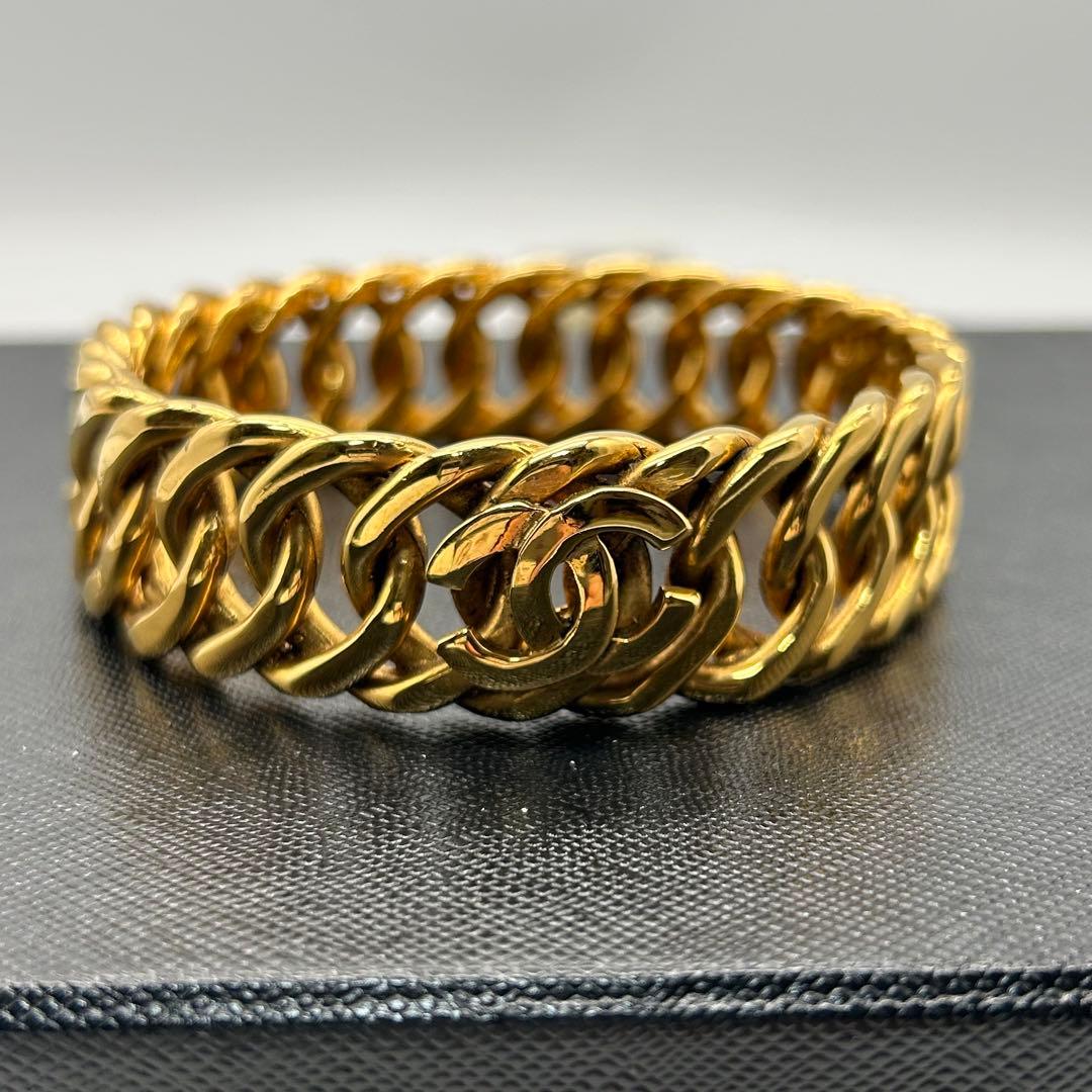 シャネル　CHANEL ブレスレット　バングル　ゴールド　マメ