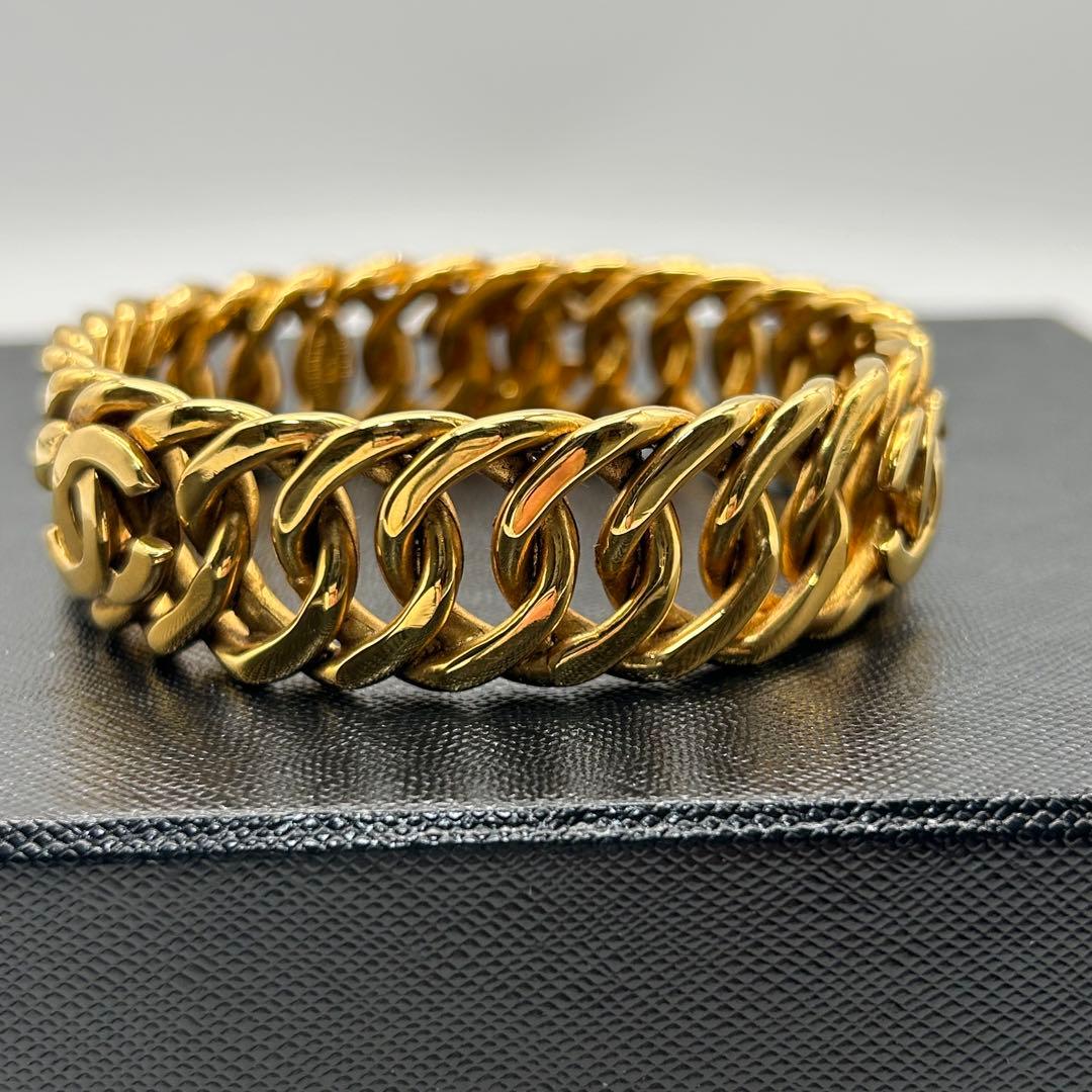 シャネル　CHANEL ブレスレット　バングル　ゴールド　マメ