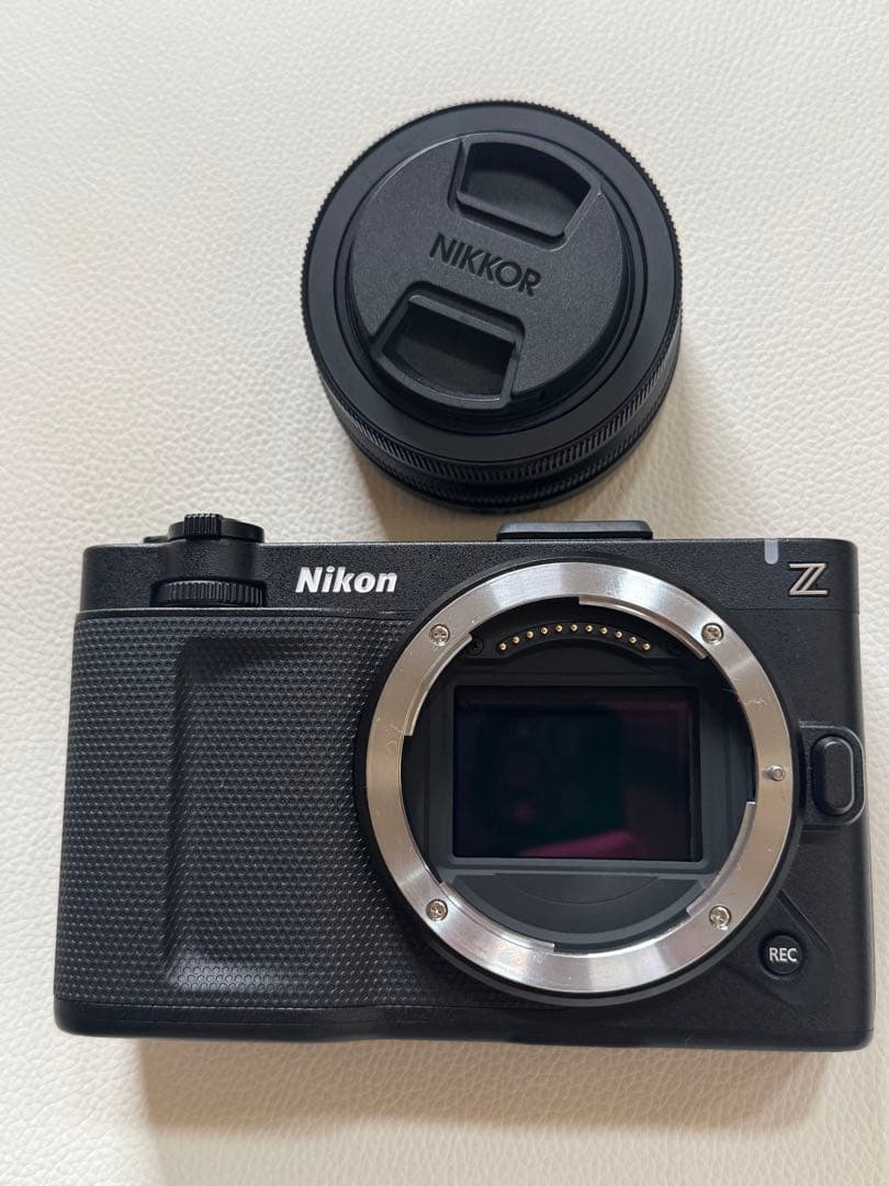 Nikon ZR レンズ付き