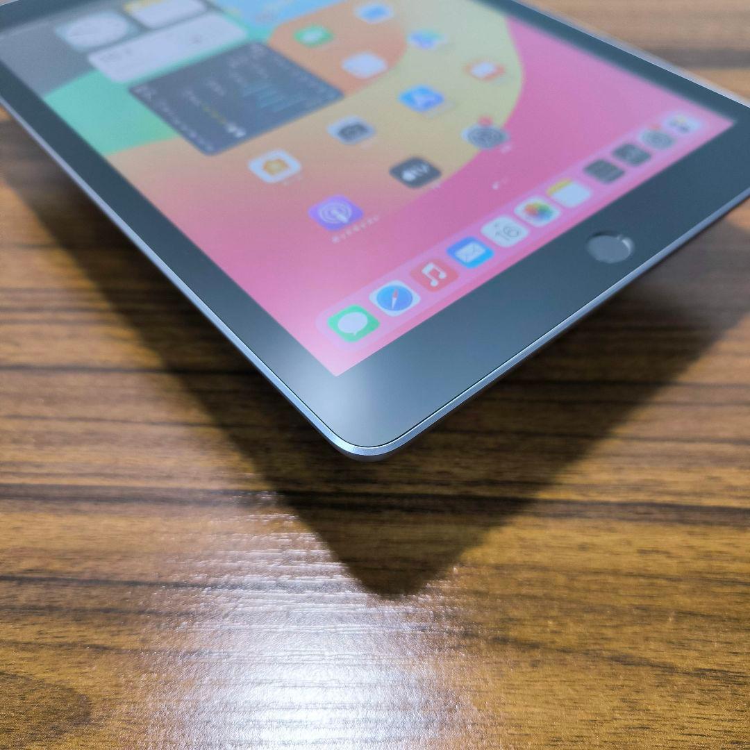 新品同様 Apple iPad 第6世代 Wi-Fiモデル 32GB