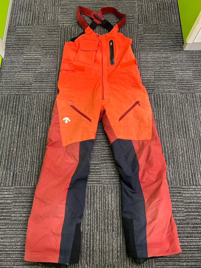 DESCENTE スキーウェアセット (ジャケット+パンツ)