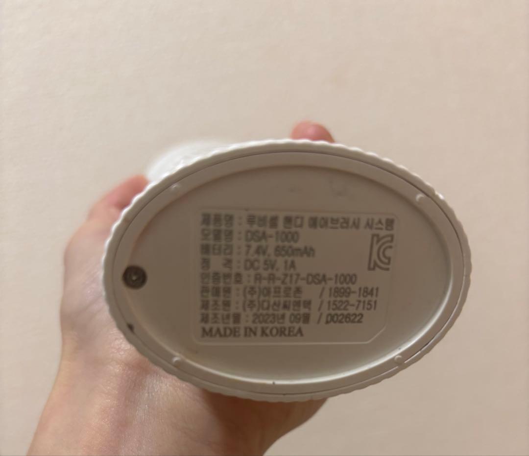 Ruby Ceelハンディブラシ　ホワイト