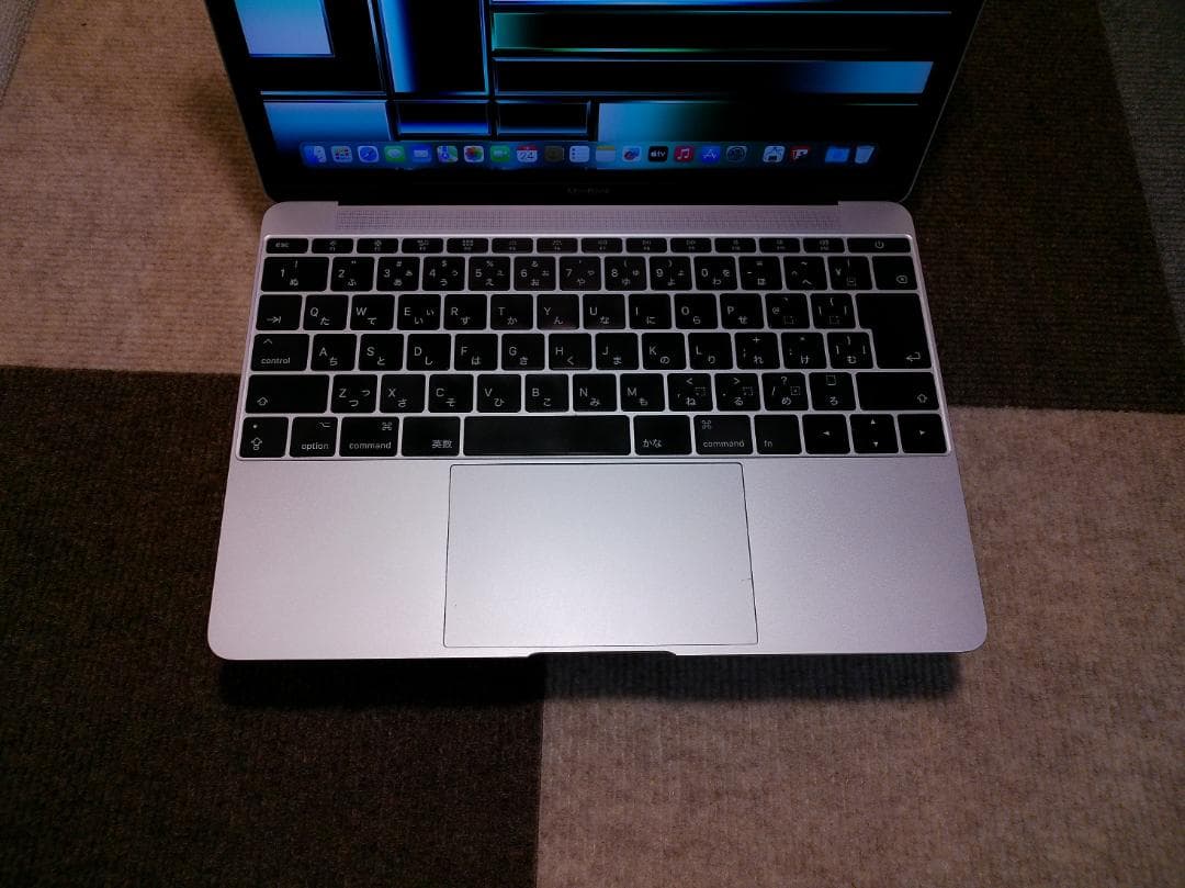 MacBook 2017 A1534 12㌅ 『BT充放電1回』Silver