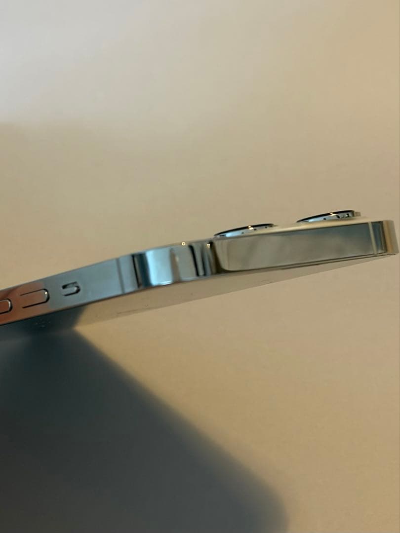 Apple iPhone 13 Pro シルバー　SIMフリー　【値下げ交渉可】