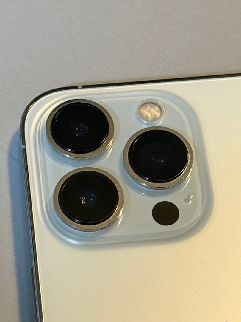 Apple iPhone 13 Pro シルバー　SIMフリー　【値下げ交渉可】