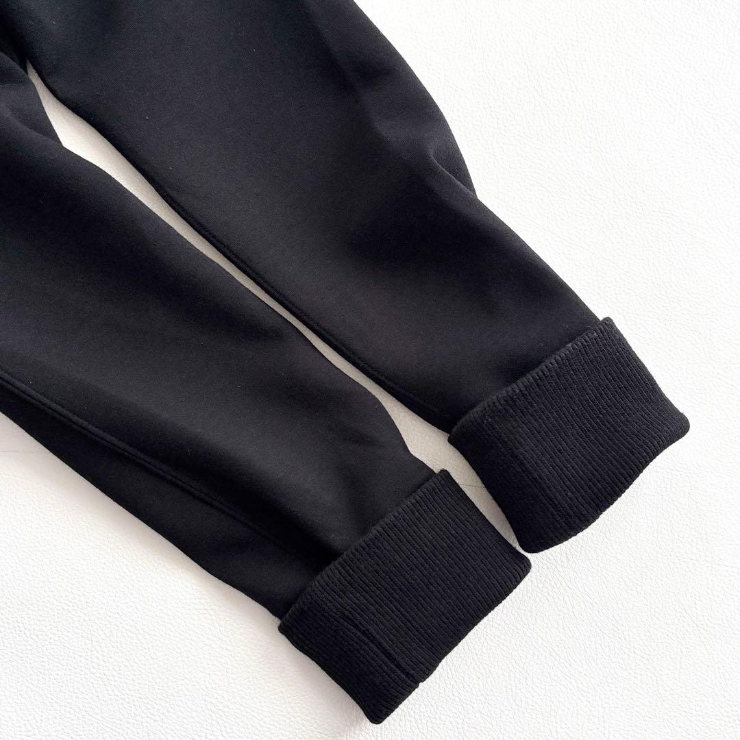 02450 JENNE 日本製美ラインパーカー（UVカット）　ブラック