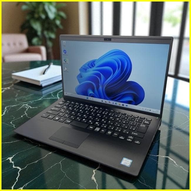 Win11の薄型軽量で持運び最適なスタイリッシュノートパソコンVAIOPROPG