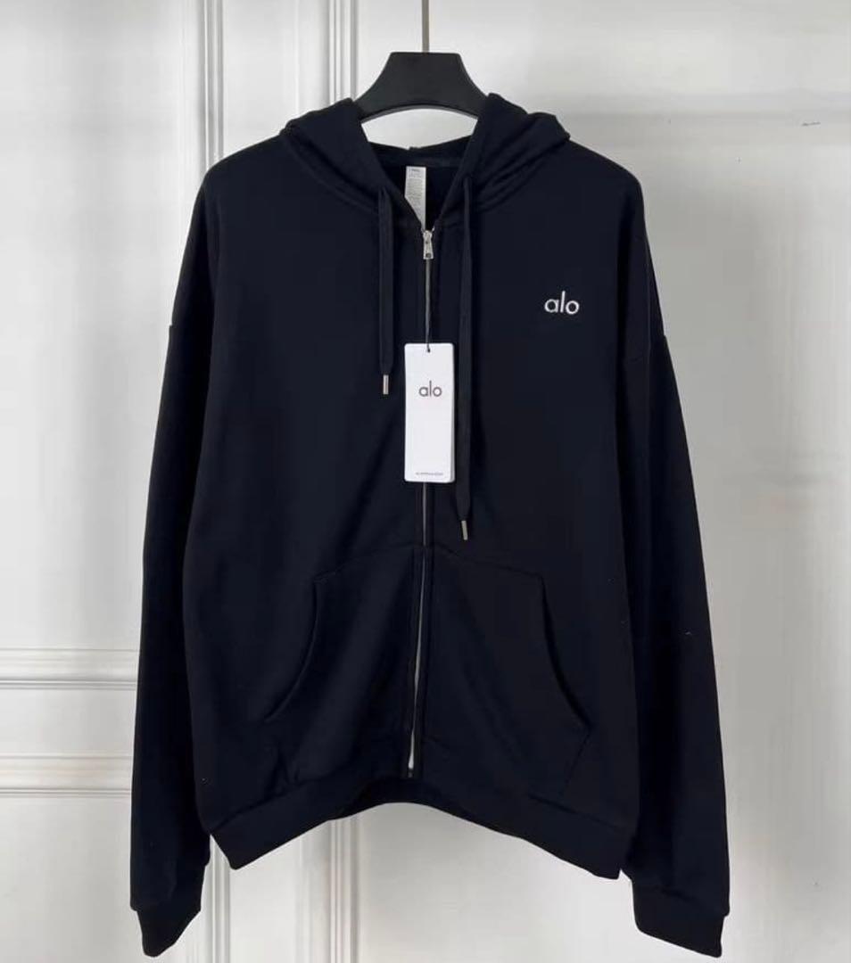 新品未使用　alo Yoga ジップアップパーカー 黒