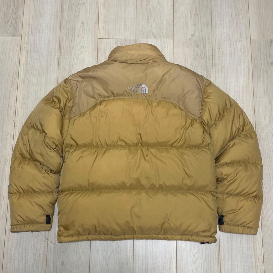 【希少カラー、ベージュ】ノースフェイス ヌプシダウン センターロゴND00360