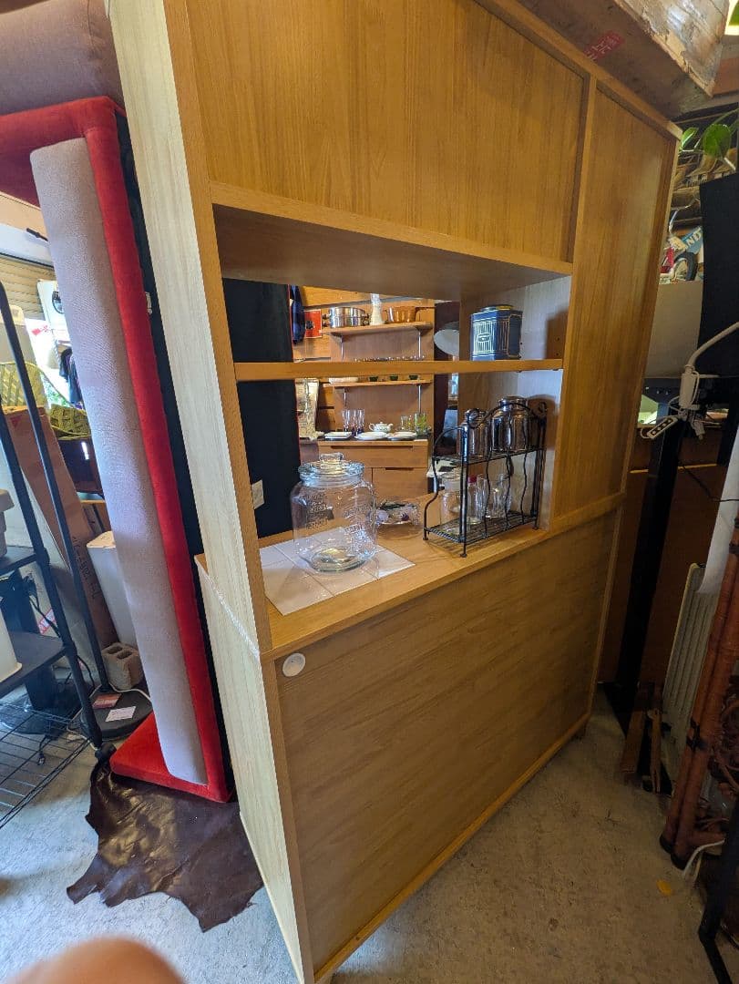 モモナチュラル 木製食器棚 ガラスドア付き タイル天板 廃盤品