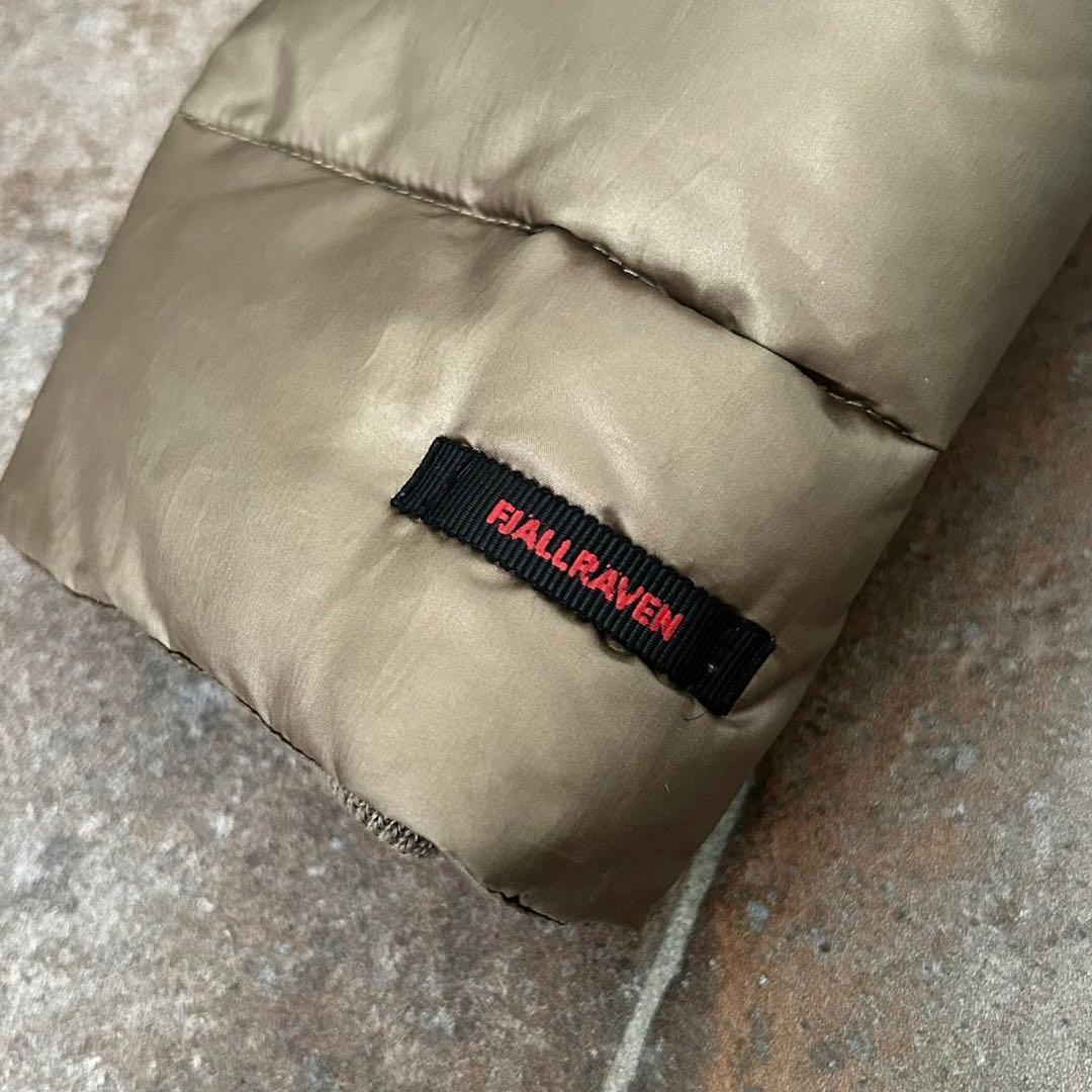 FJALL RAVEN フェールラーベン ダウンジャケット　サイズ　収納袋付　M