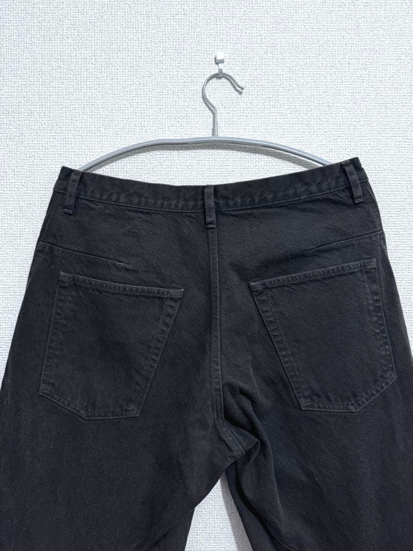 【NVRFRGT】3D TWISTED WIDE LEG JEANS