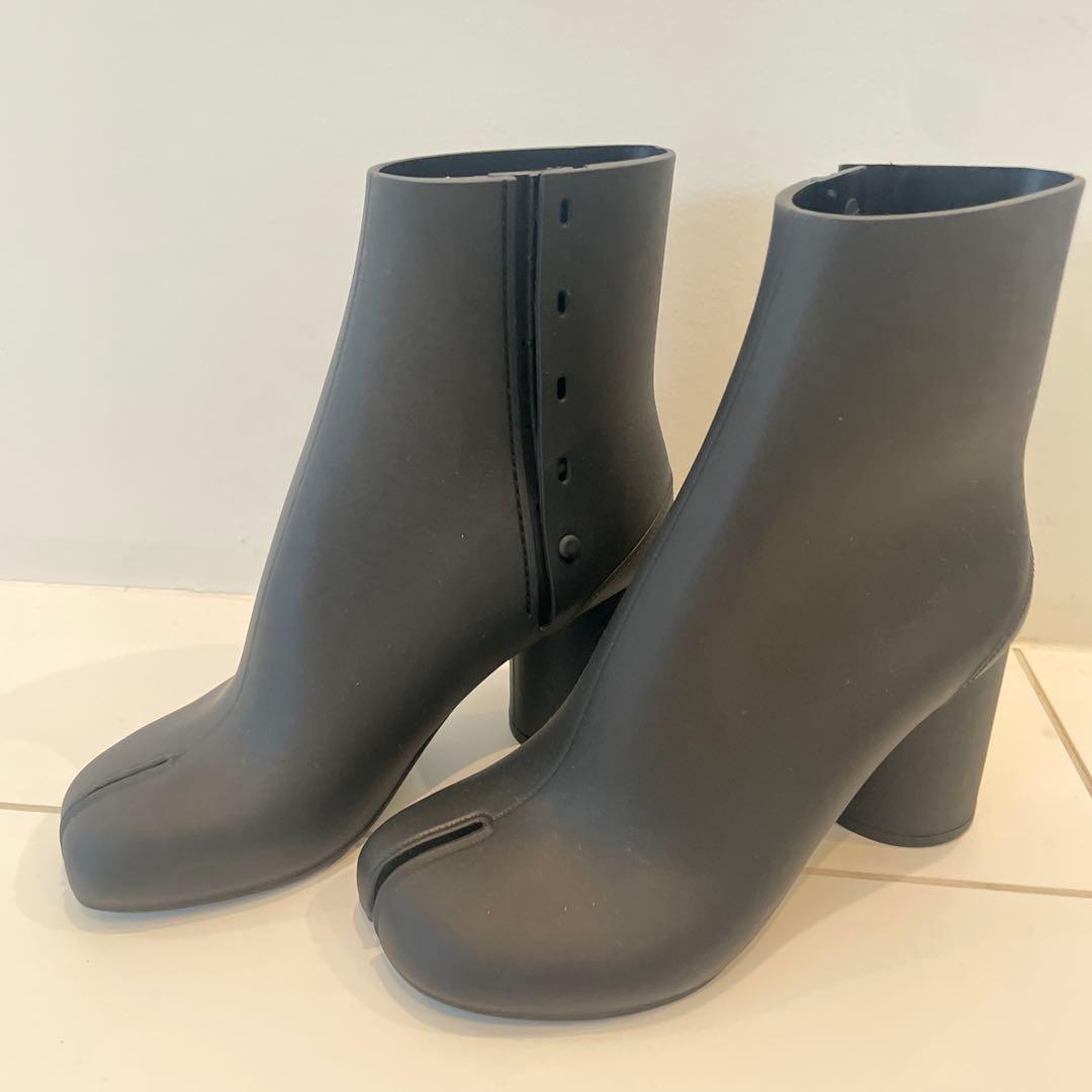 Maison Margielaタビブーツ 黒　ラバーマルジェラ　サイズ38