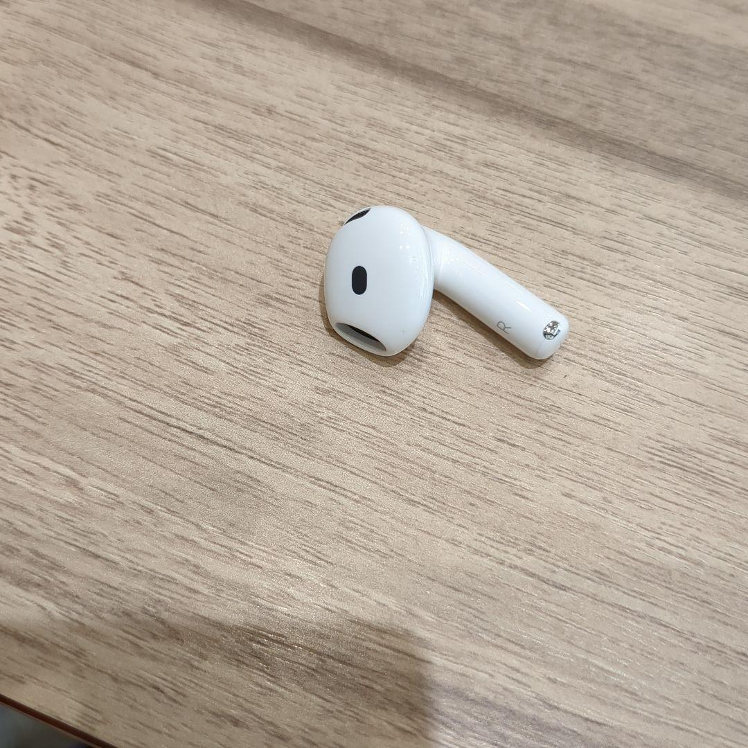 AirPods 第4世代 R片耳 右耳のみ イヤホン A3055