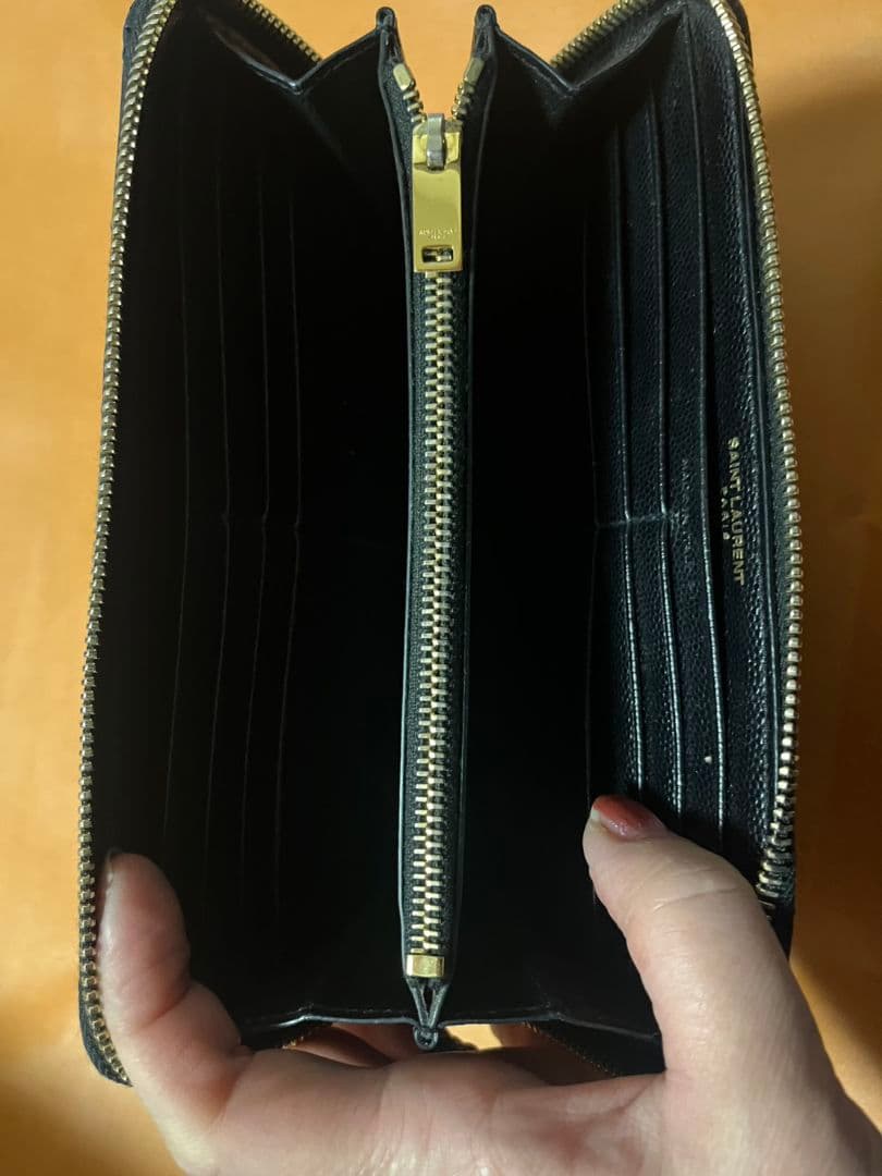 YSL 黒 キルティング 長財布