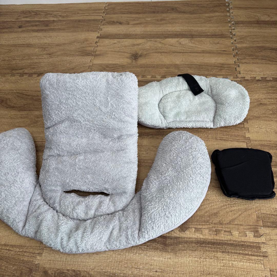 良品　コンビ クルムーヴスマート ISOFIX エッグショック JJ-650