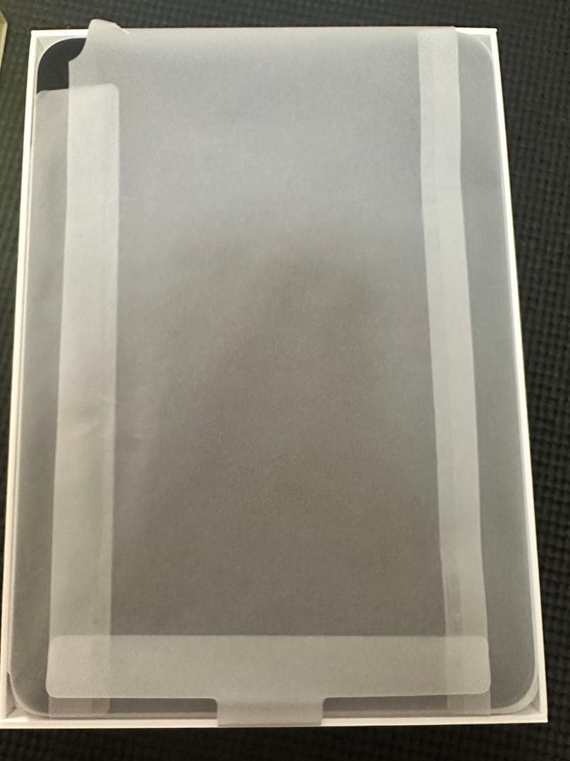 Apple 11 インチ iPad (A16)128GBほぼ新品！！