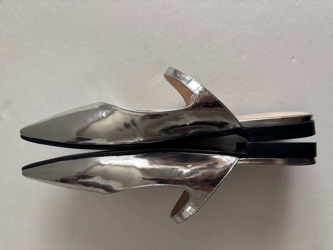 美品　プラダ　PRADA メリージェーン　フラットミュール　シルバー　36.5