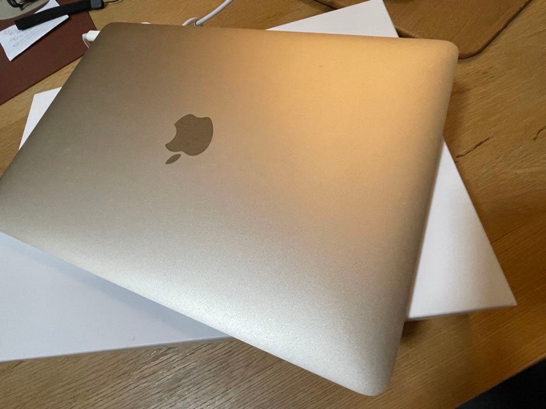 MacBook 12インチ Core m3 8GB ゴールド｜付属品完備