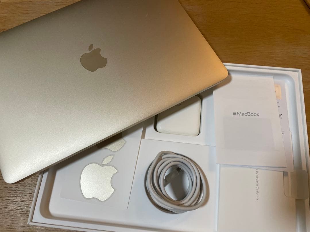 MacBook 12インチ Core m3 8GB ゴールド｜付属品完備