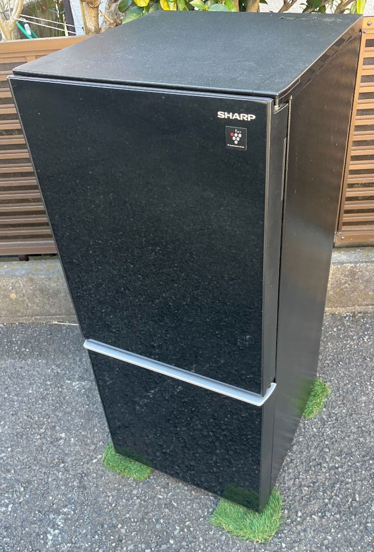 シャープ冷凍冷蔵庫137Lガラストップ　付け替えどっちもドア自動霜取り機能20年
