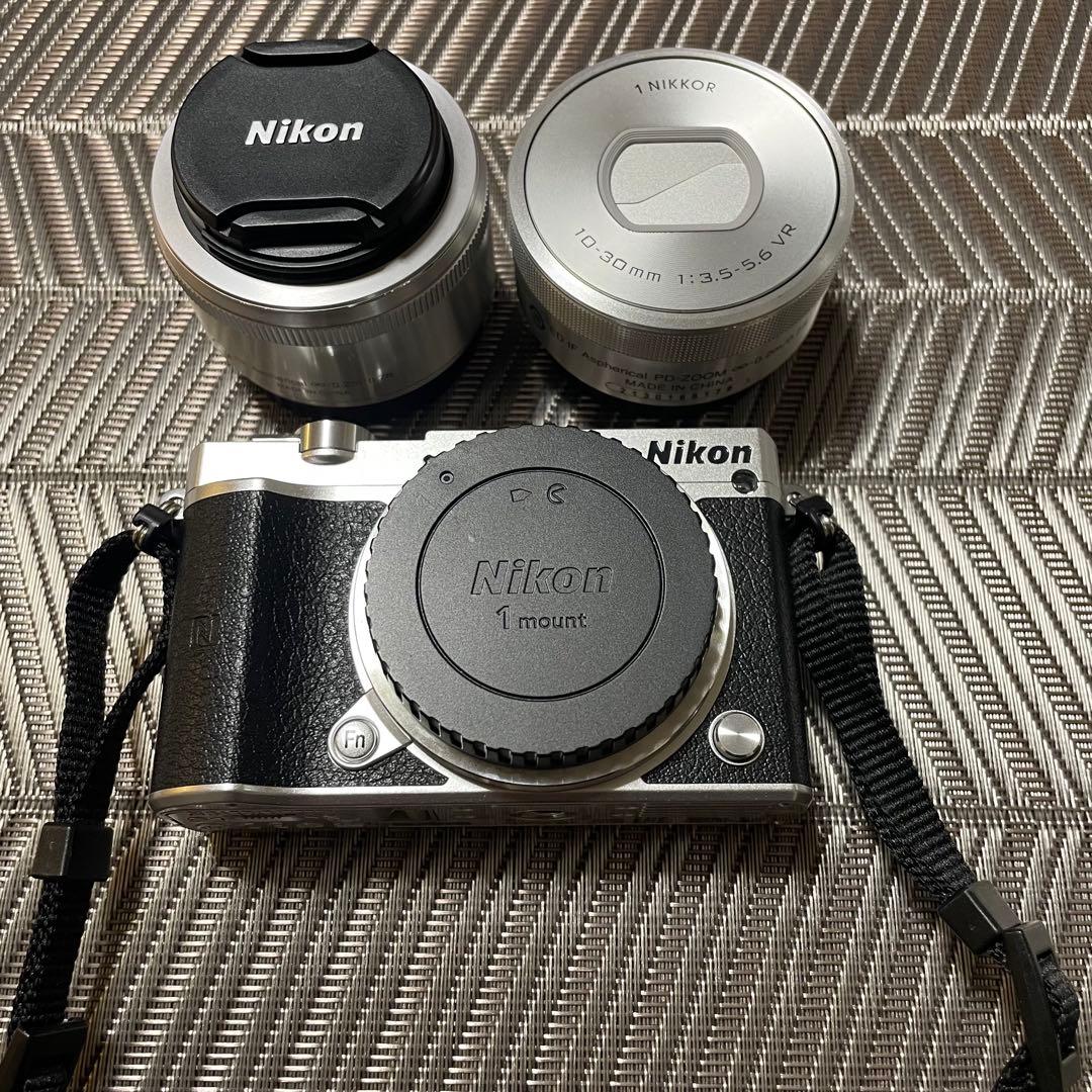 【値下げ中】Nikon 1 J5 ミラーレス一眼ダブルレンズキット