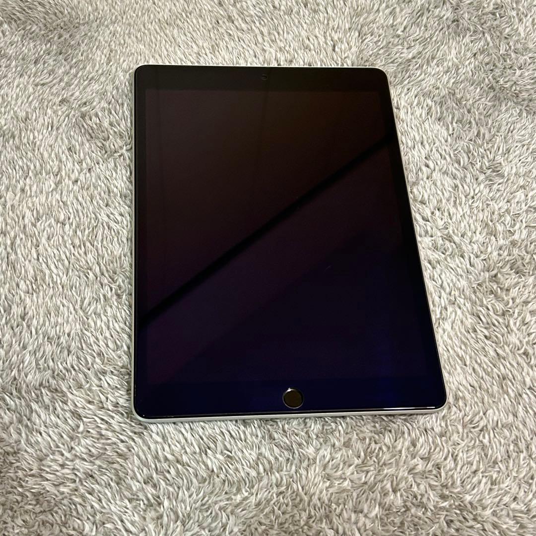 iPad 第9世代　64GB シルバー　ipad アイパッド