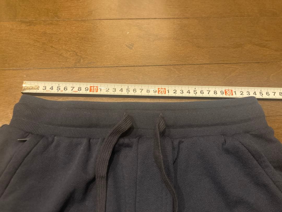 新品未使用☆aloネイビーショートパンツ☆アロヨガHawaiiハワイ☆ルルレモン