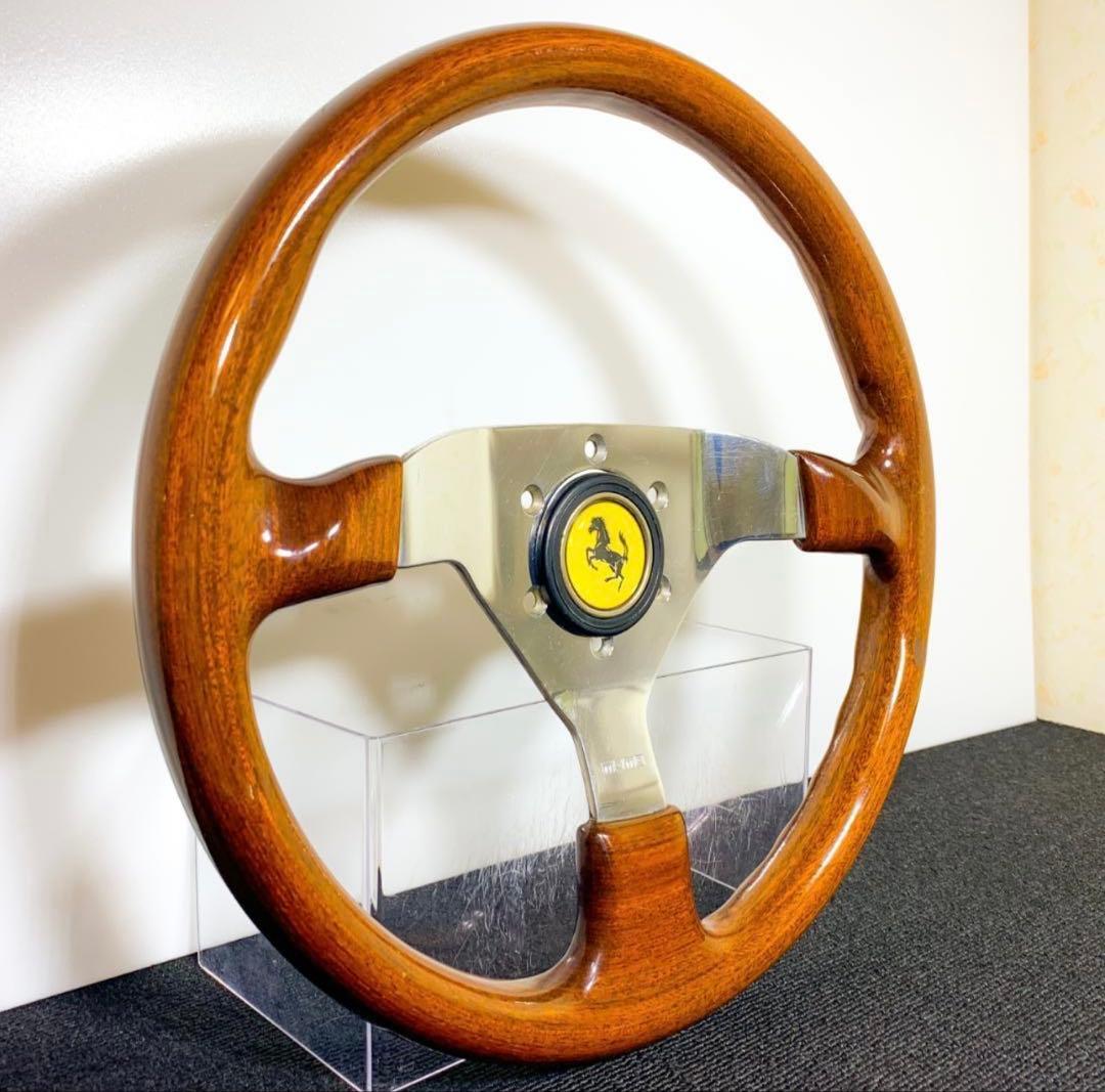 momo ヴェローチェ ウッドステアリング 35パイ ホーンボタン付き