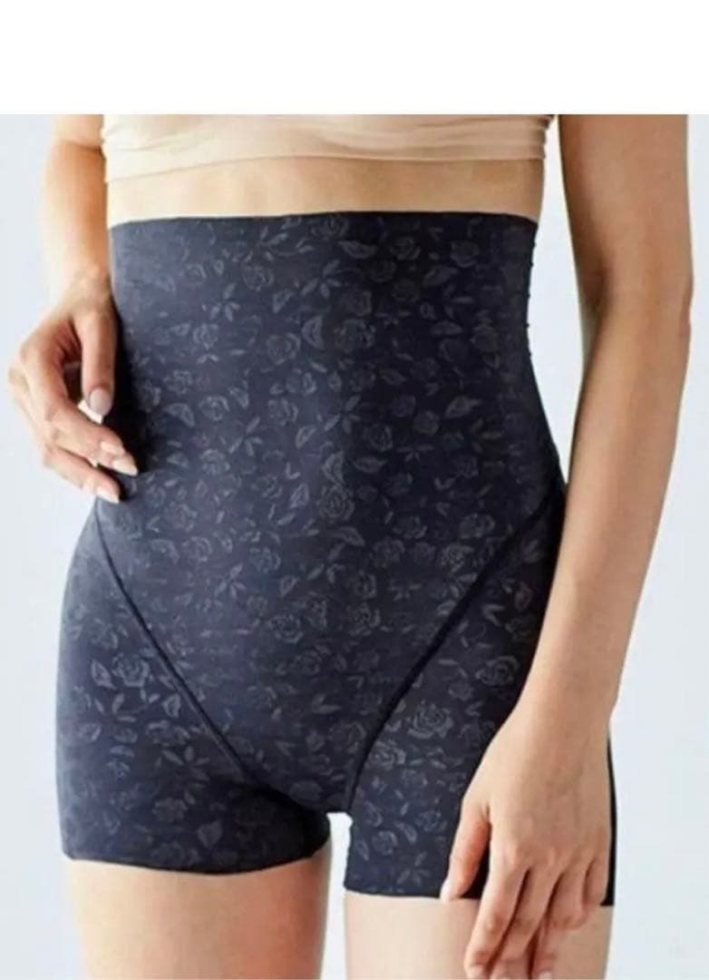 新品未使用　フェレナ　温クロッチベリーMサイズ