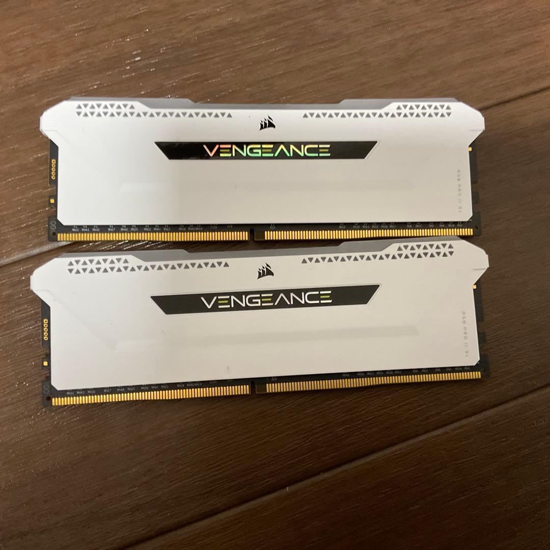 Corsair Vengeance 16GB DDR4 ホワイト