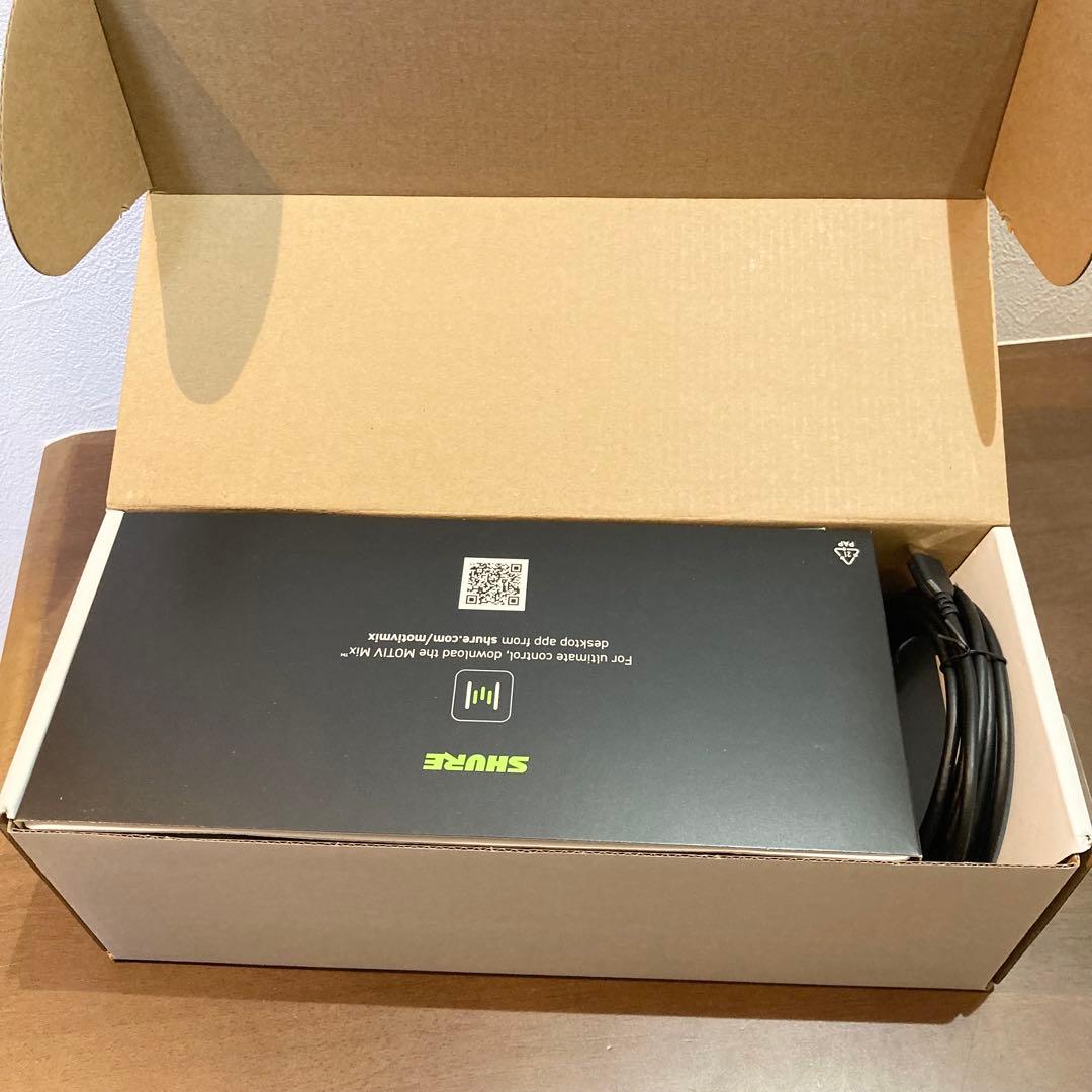 SHURE/シュア MV7+ ポッドキャストマイクロホン