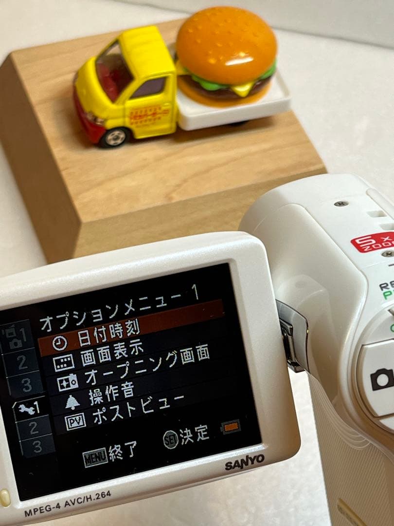 ☆人気稀少☆SANYOデジタルムービーカメラXacti DMX-CG9W動作良好