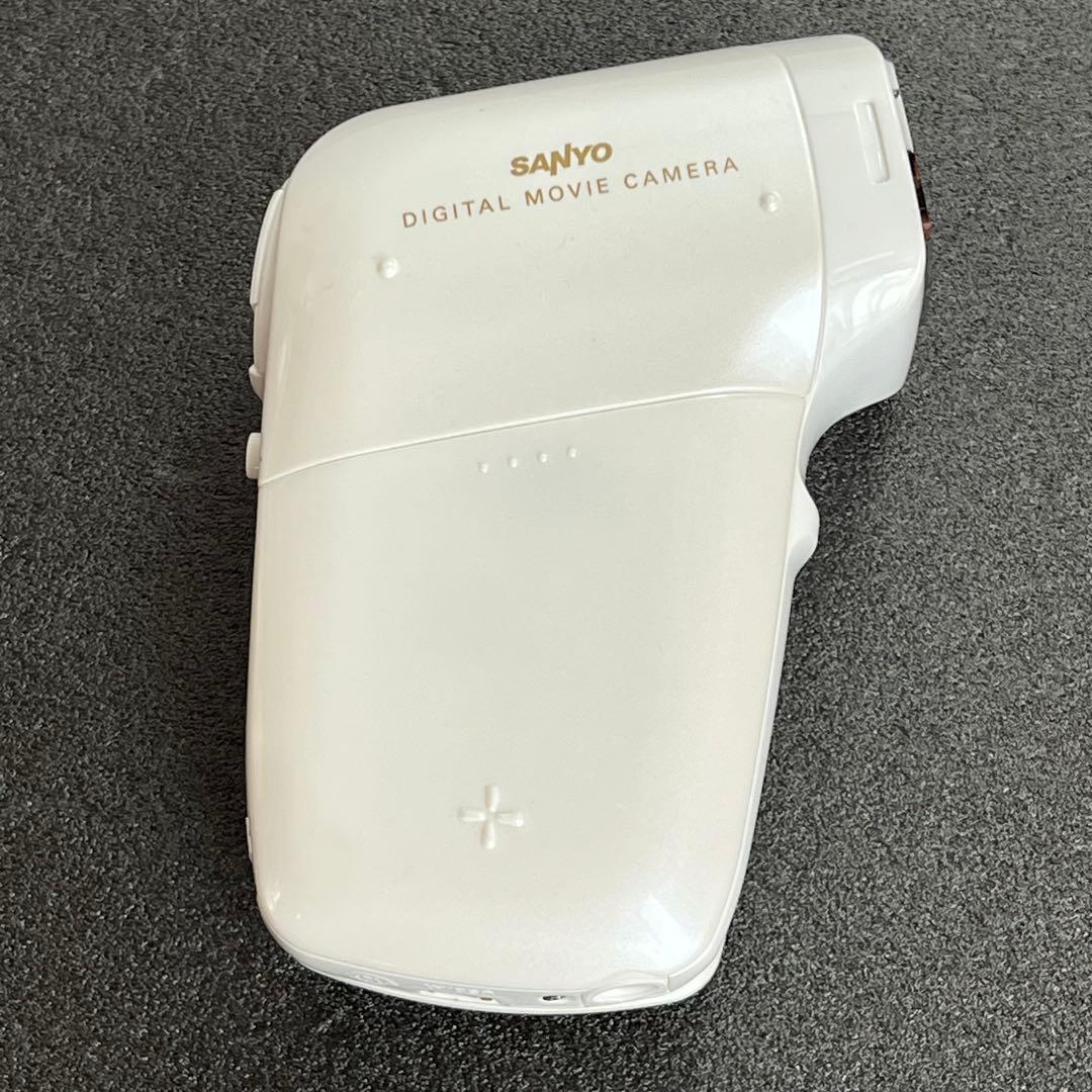 ☆人気稀少☆SANYOデジタルムービーカメラXacti DMX-CG9W動作良好