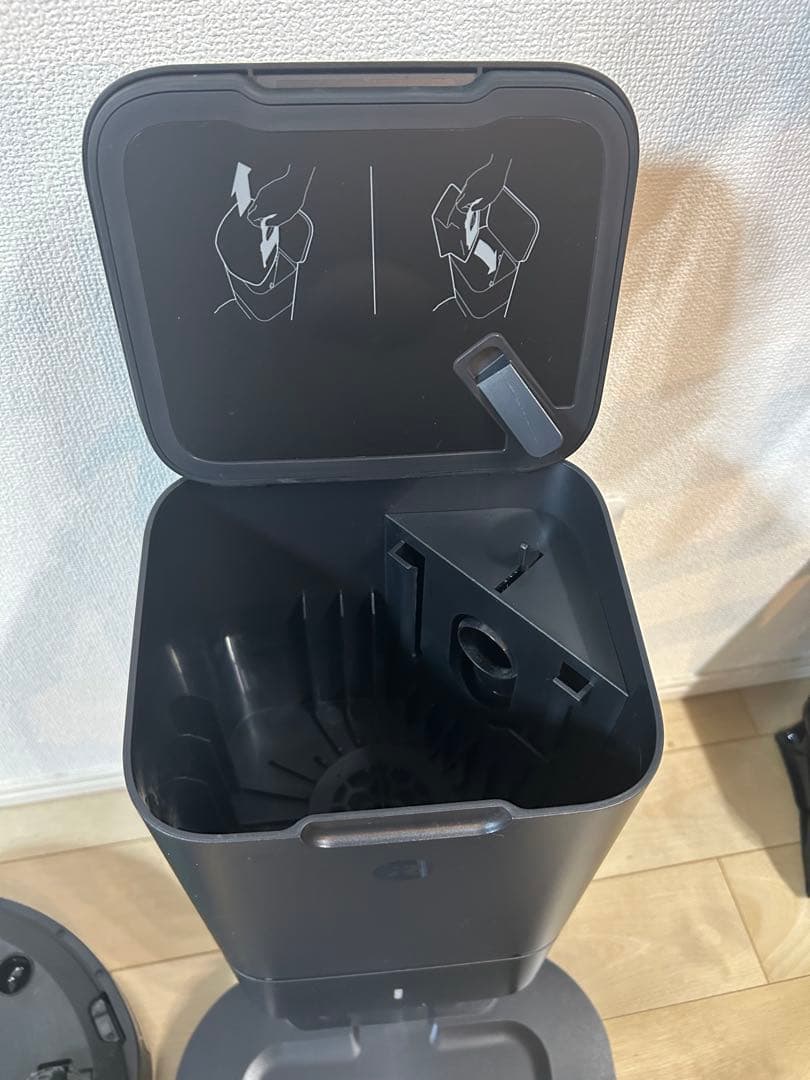 【美品】ルンバ i7 クリーンベース付き iRobot Roomba i7+