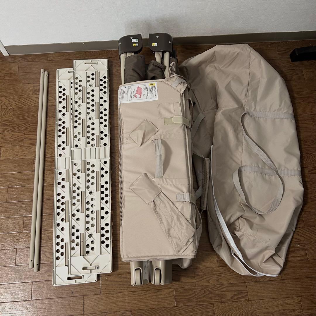 アップリカ　ココネルエアー　ベビーベッド ココアブラウン