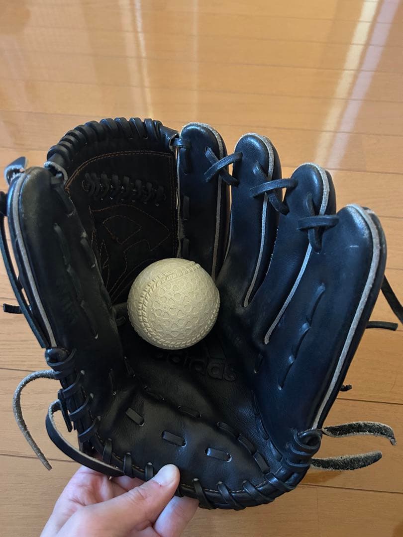 アディダス　adidas 軟式グローブ 黒