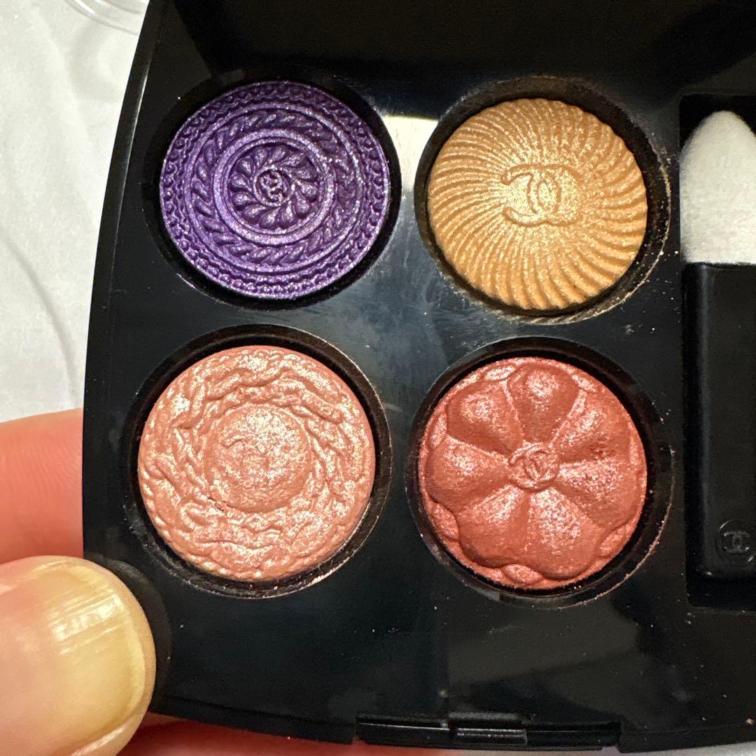 シャネル　レキャトルオンブルブトン　239