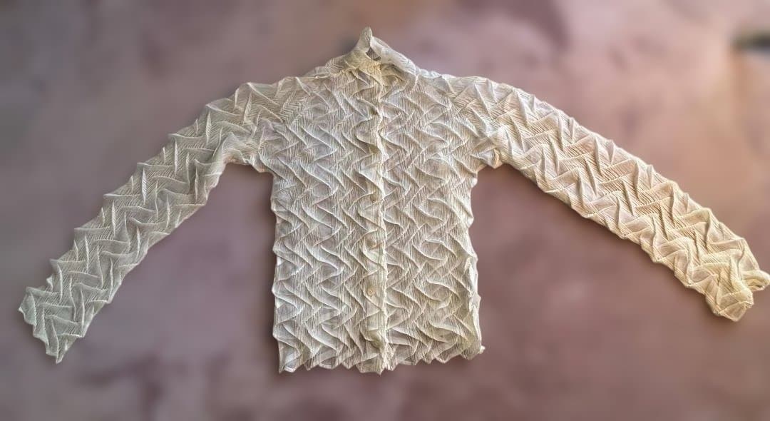 ISSEYMIYAKE　プリーツ 変形シアーシャツ