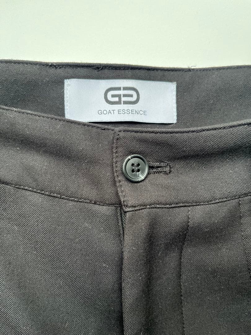 goat essence フレアパンツ