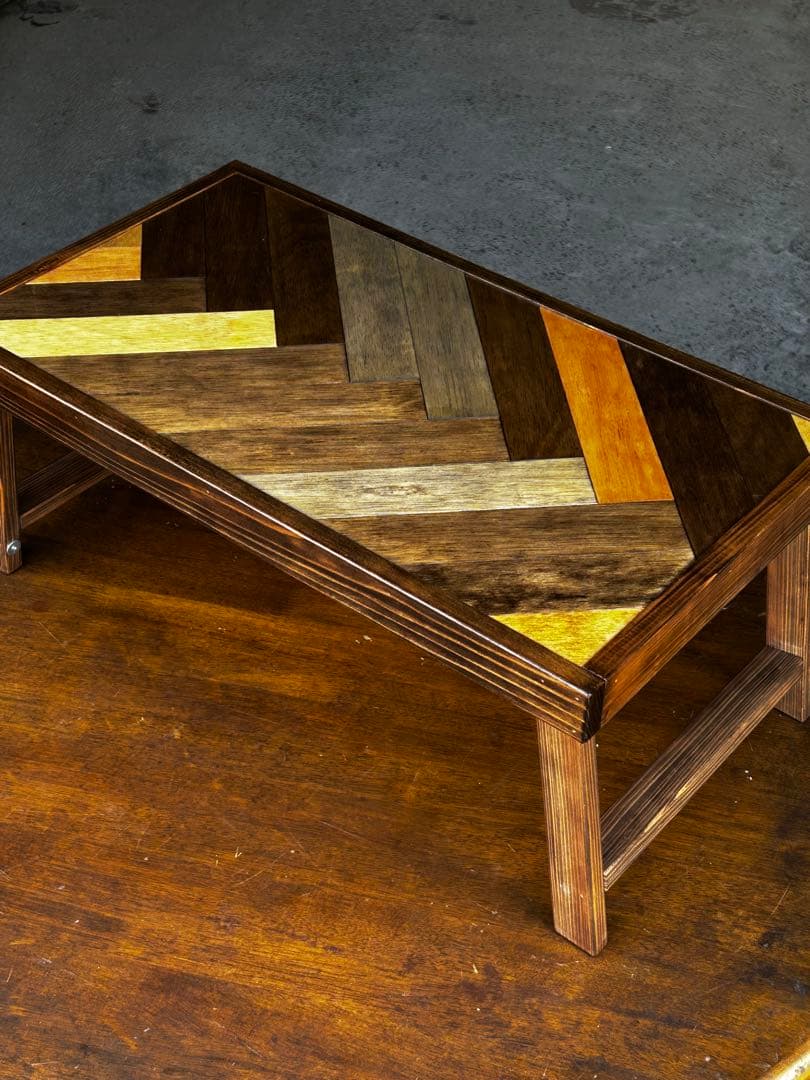 ヘリンボーンテーブル　キャンプ　ローテーブル