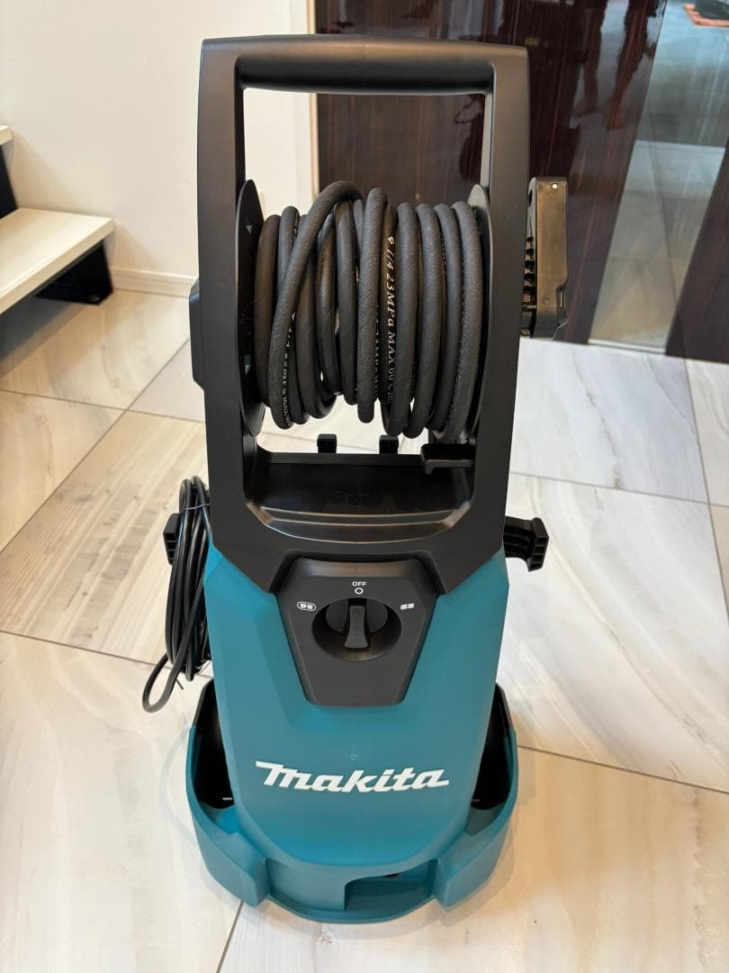 マキタ　Makita　高圧洗浄機　ＭＨＷ０８２０（高性能タイプ）未使用品